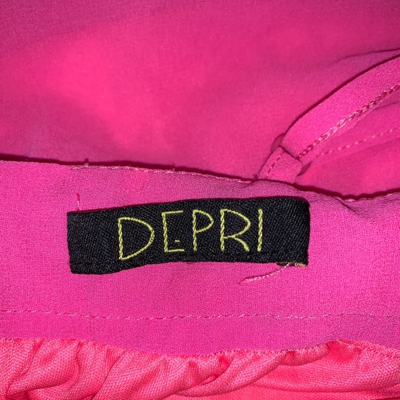 5/$25!!! Open Back Deep V Summer Romper w Pockets! - Picture 2 of 8